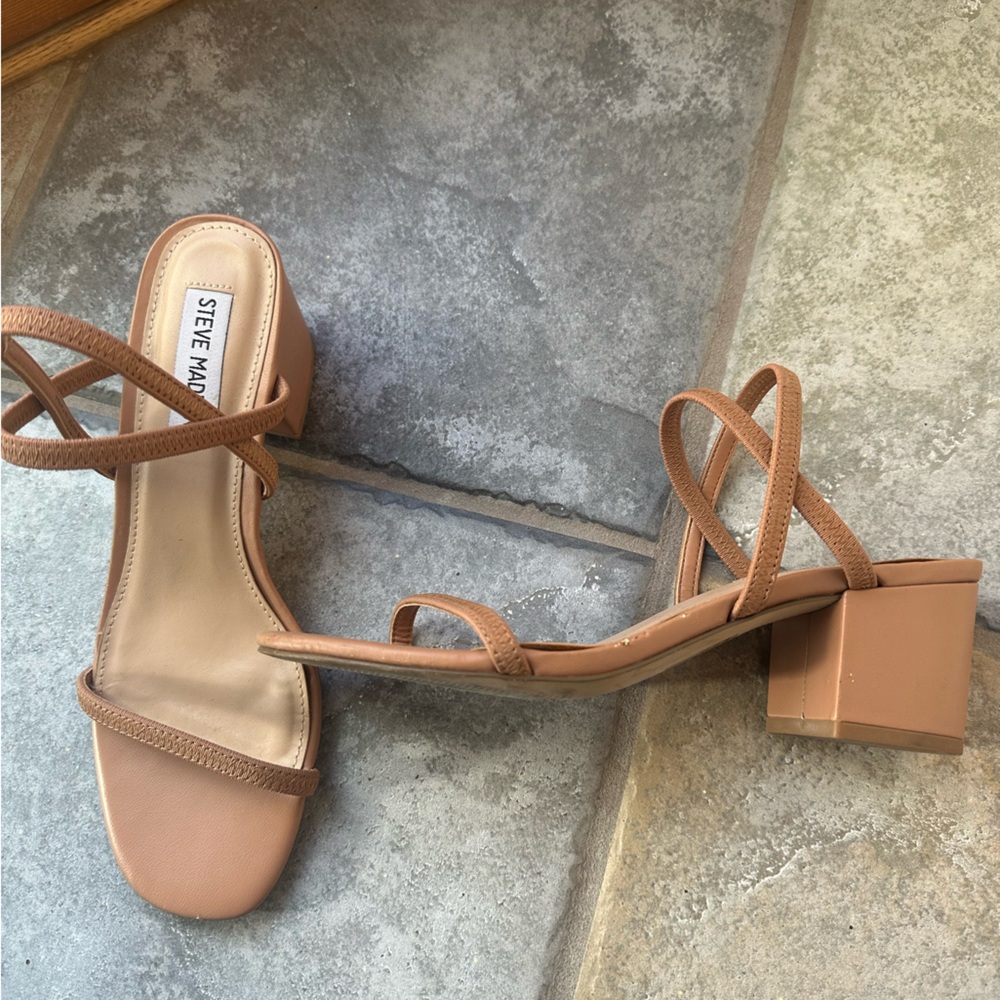 Steve Madden Nude Sandals - Picture 5 of 5